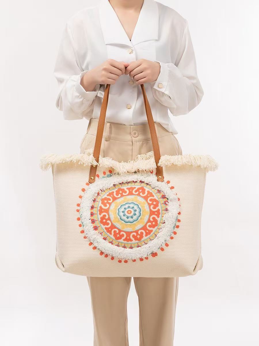 Women'S Raffia Bags - حقيبة الرافية مع رقعة ماندالا الملونة