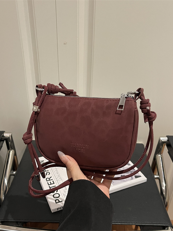 حقيبة كتف عصرية غير لامعة، حقي - مراجعة Women'S Young Bags وسعره