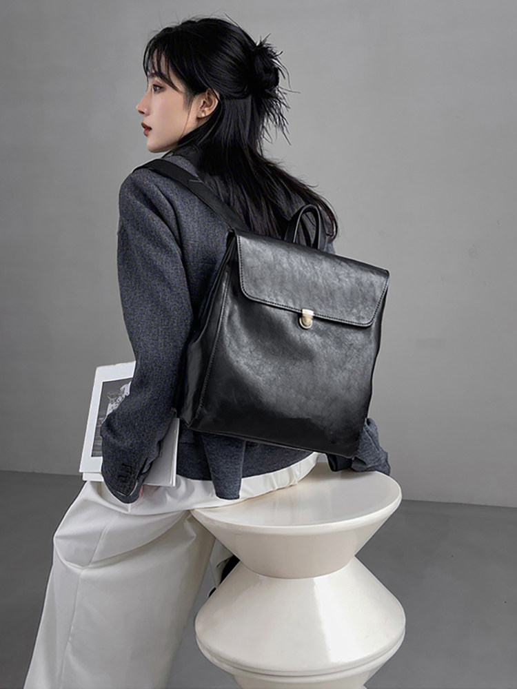 حقيبة ظهر من الجلد الطبيعي ذات - مراجعة Women Bags Branded وسعره
